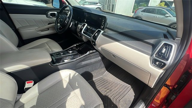 Used 2022 Kia Sorento SX image 13