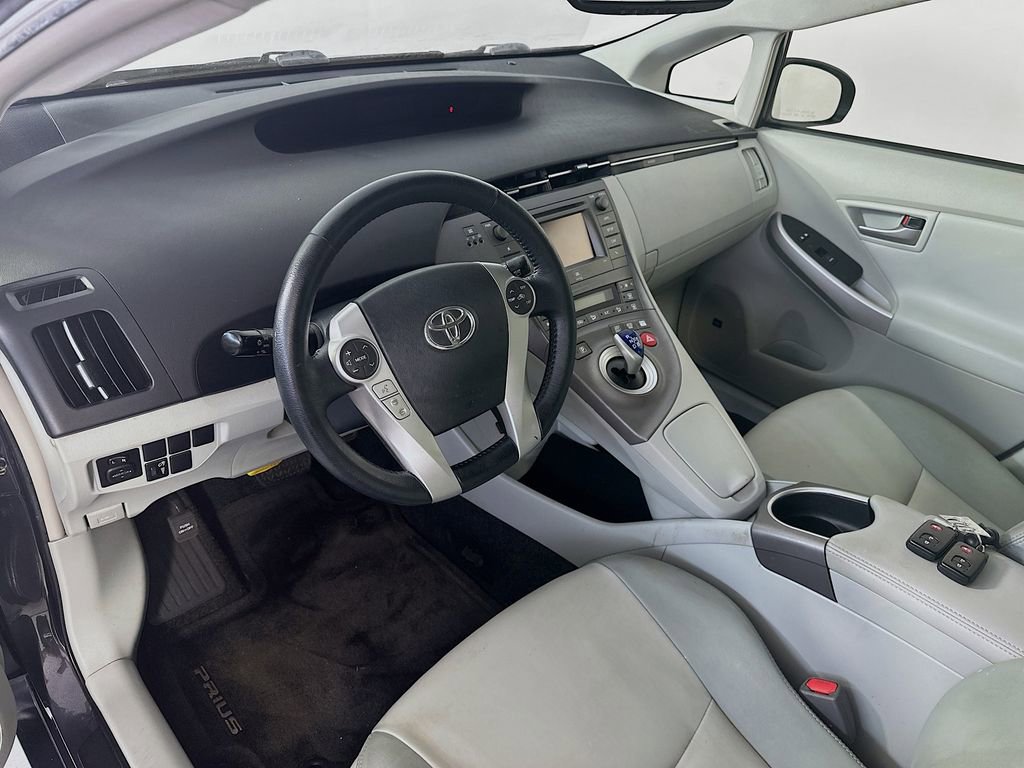 Used 2014 Toyota Prius Four FWD image 29