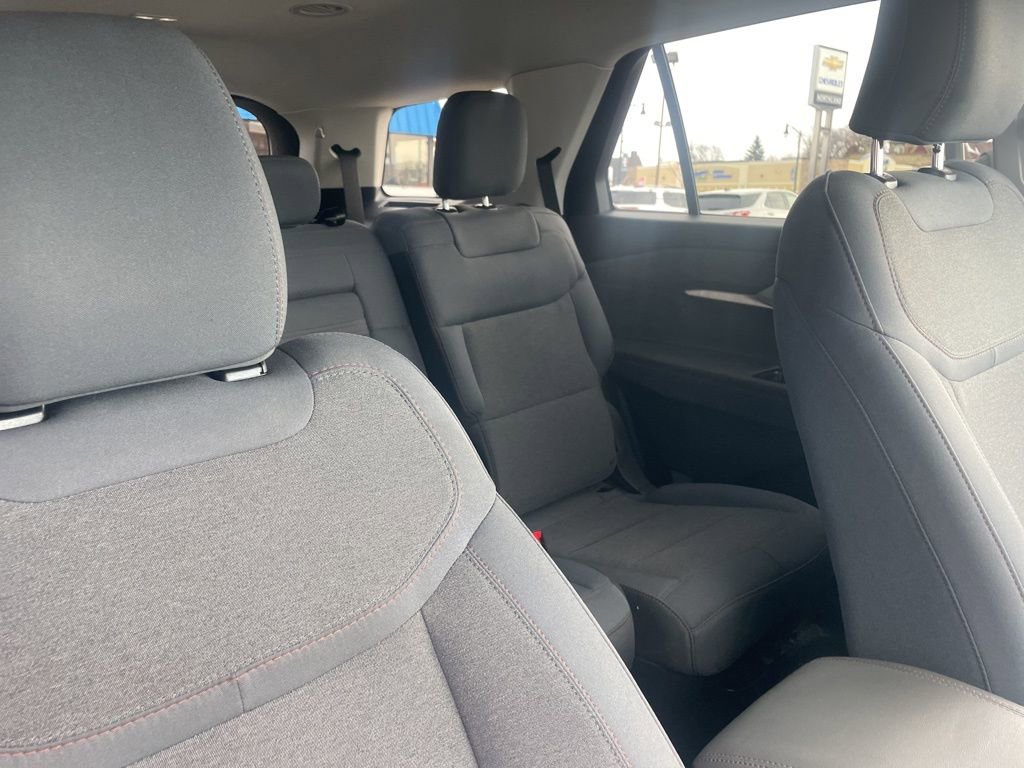 Used 2025 Ford Explorer Active image 36