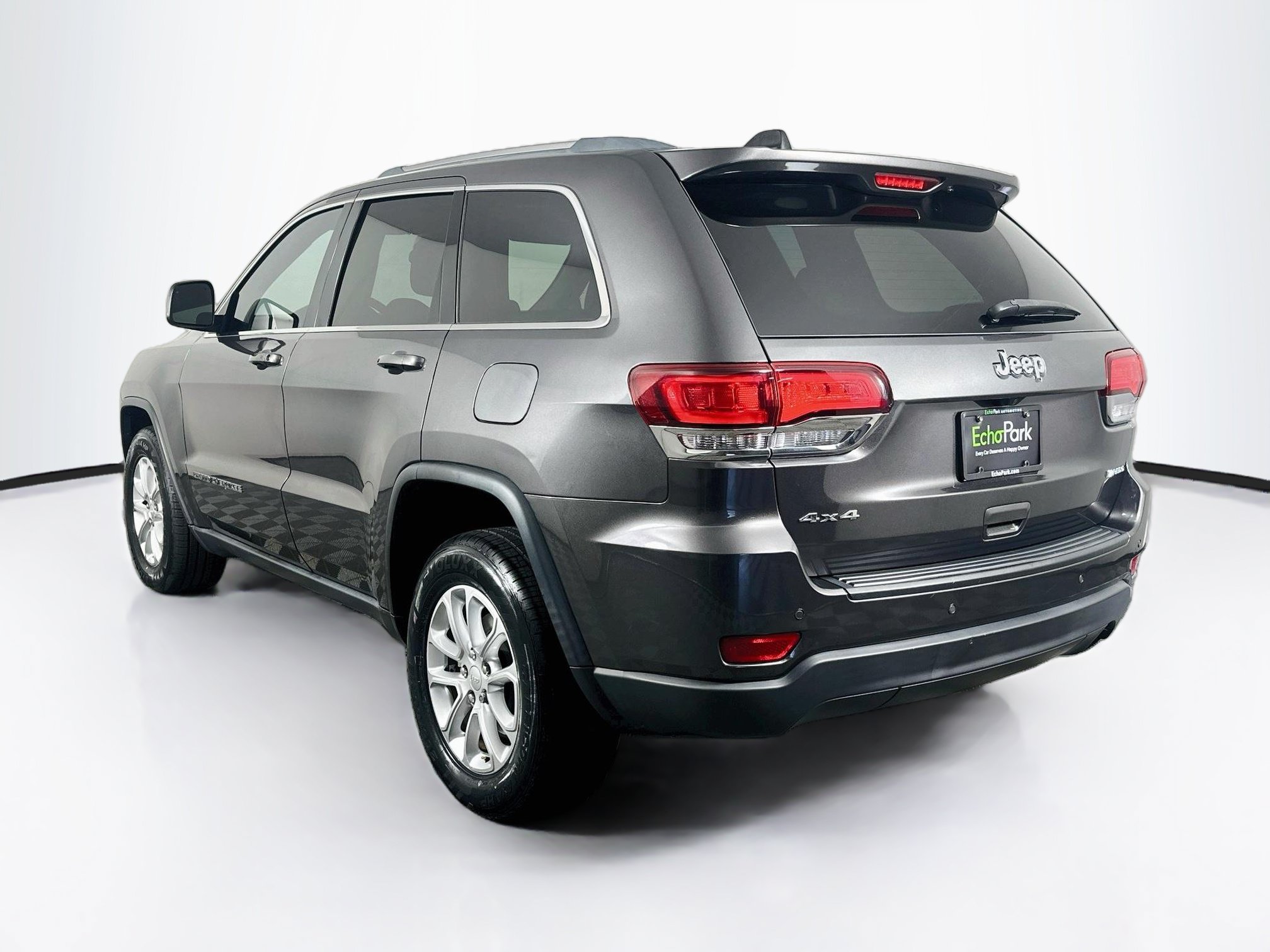 Used 2021 Jeep Grand Cherokee Laredo AWD/4WD image 5
