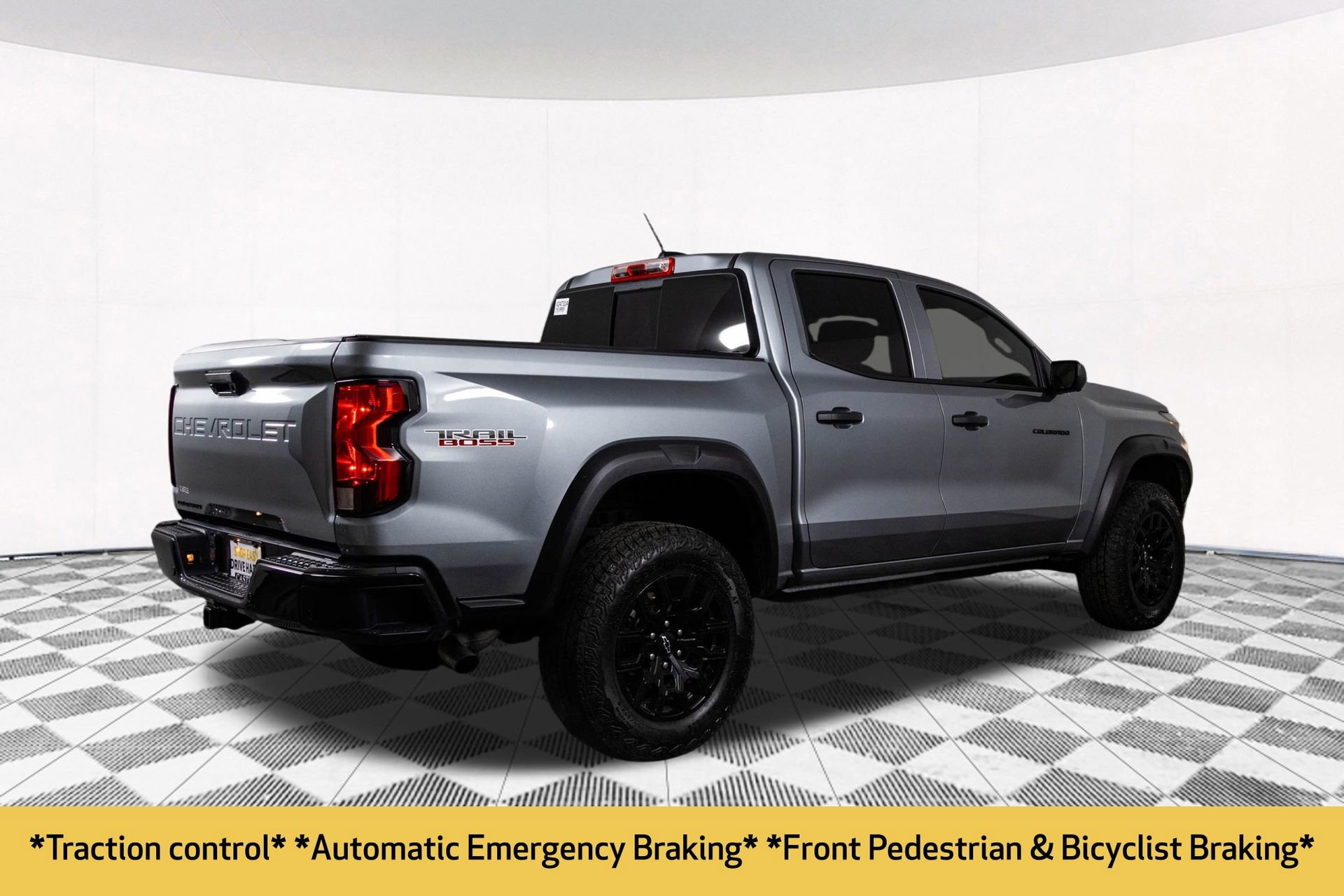 Used 2024 Chevrolet Colorado Trail Boss w/ Technology Package image 17