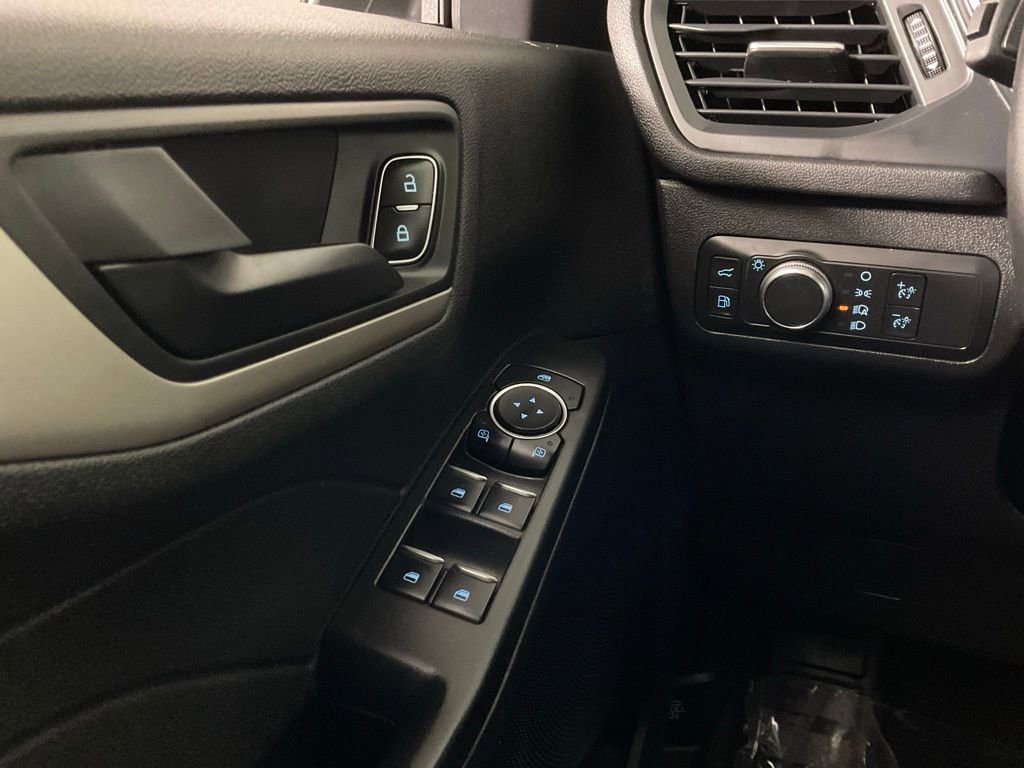 Used 2022 Ford Escape SE w/ Convenience Package FWD image 19