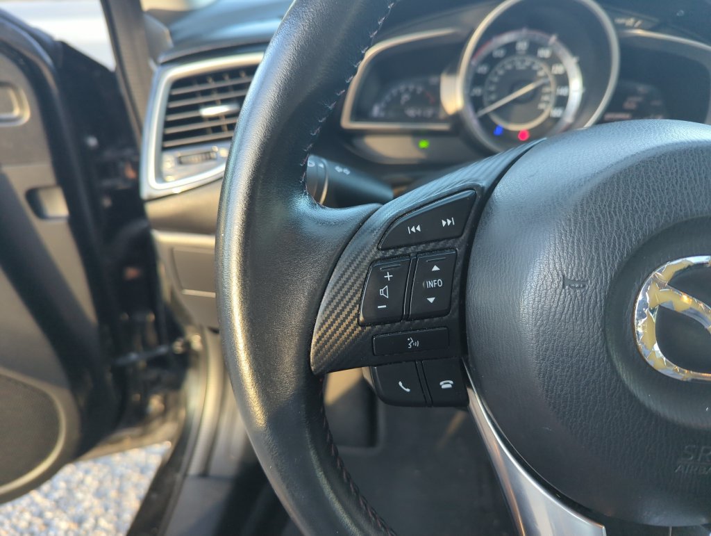 Used 2014 MAZDA MAZDA3 i Touring w/ Moonroof Package 1 FWD image 22