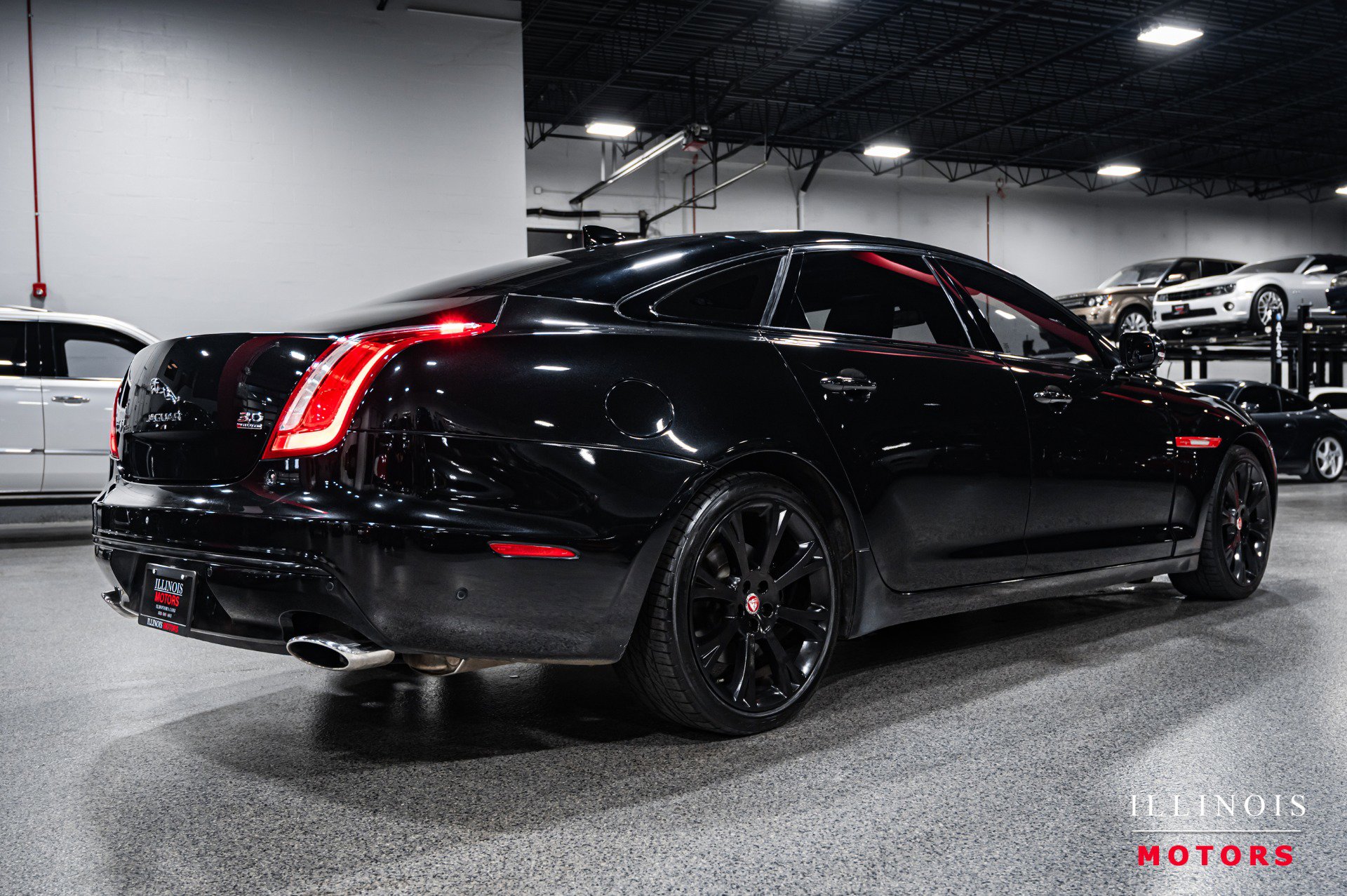 Used 2017 Jaguar XJ L Portfolio image 5