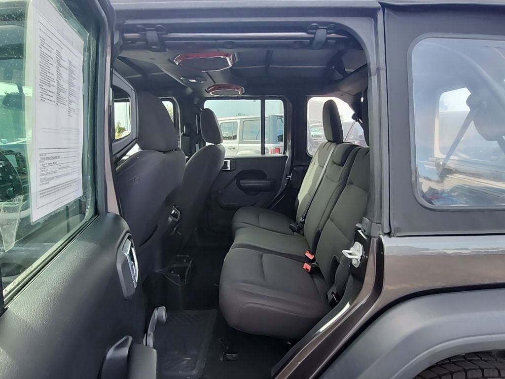 Used 2018 Jeep Wrangler Unlimited Sport image 24