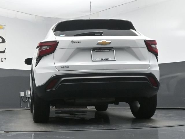 Used 2024 Chevrolet Trax LS w/ LS Convenience Package FWD image 58