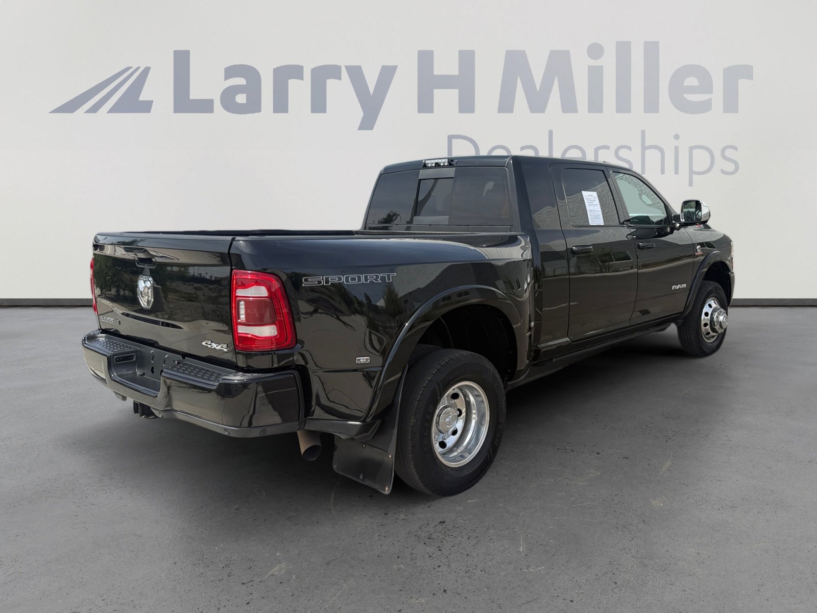 Used 2021 RAM 3500 Laramie image 5