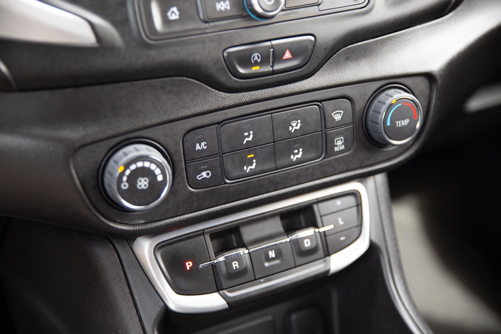 Certified 2022 GMC Terrain SLE image 14