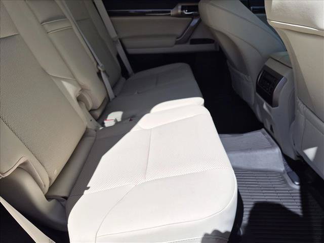 Used 2020 Lexus GX 460 Premium w/ Premium Package AWD/4WD image 21
