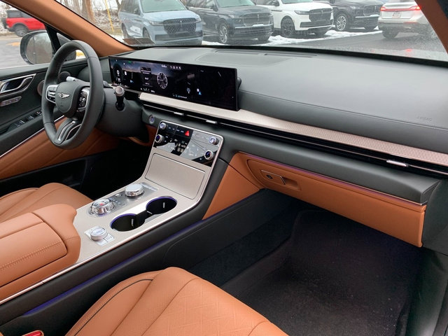 Used 2025 Genesis GV80 2.5T Prestige image 12