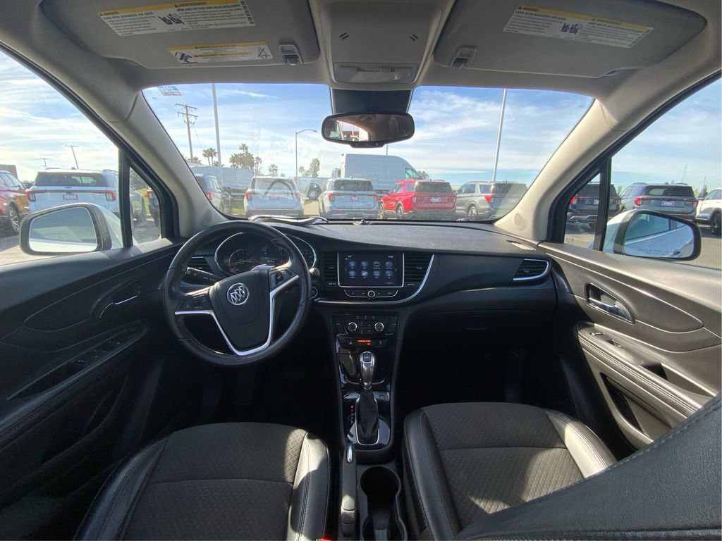 Used 2018 Buick Encore Preferred image 27