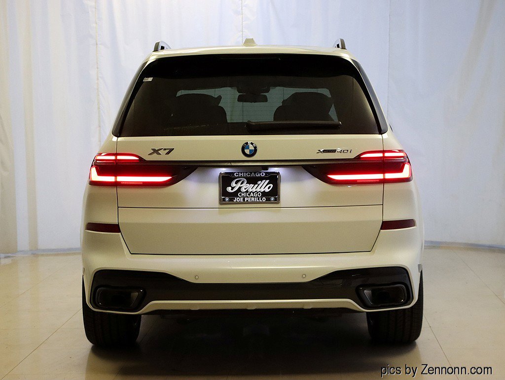 Used 2026 BMW X7 xDrive40i w/ M Sport Package image 7