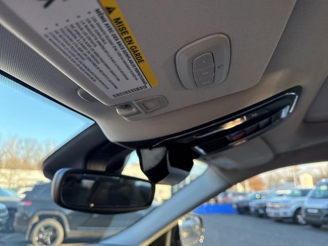 Certified 2022 Jeep Grand Cherokee Limited image 38