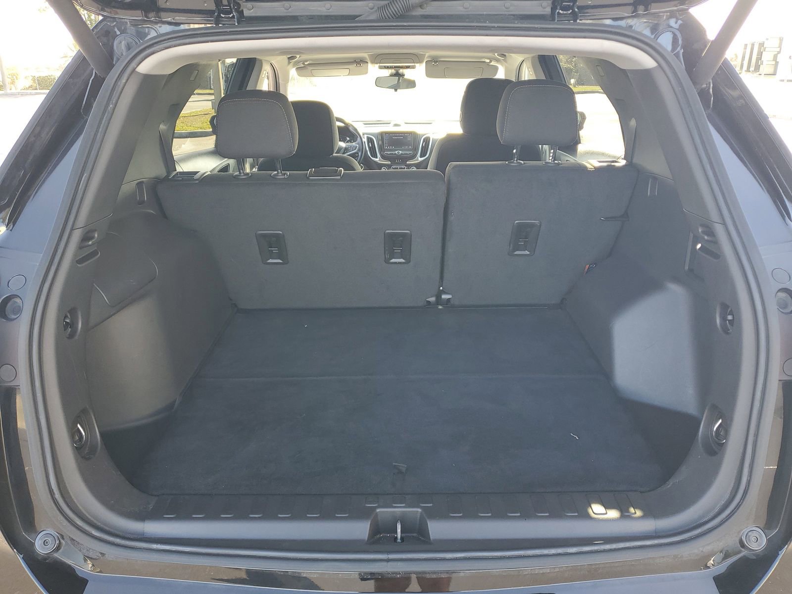Used 2024 Chevrolet Equinox LT FWD image 8