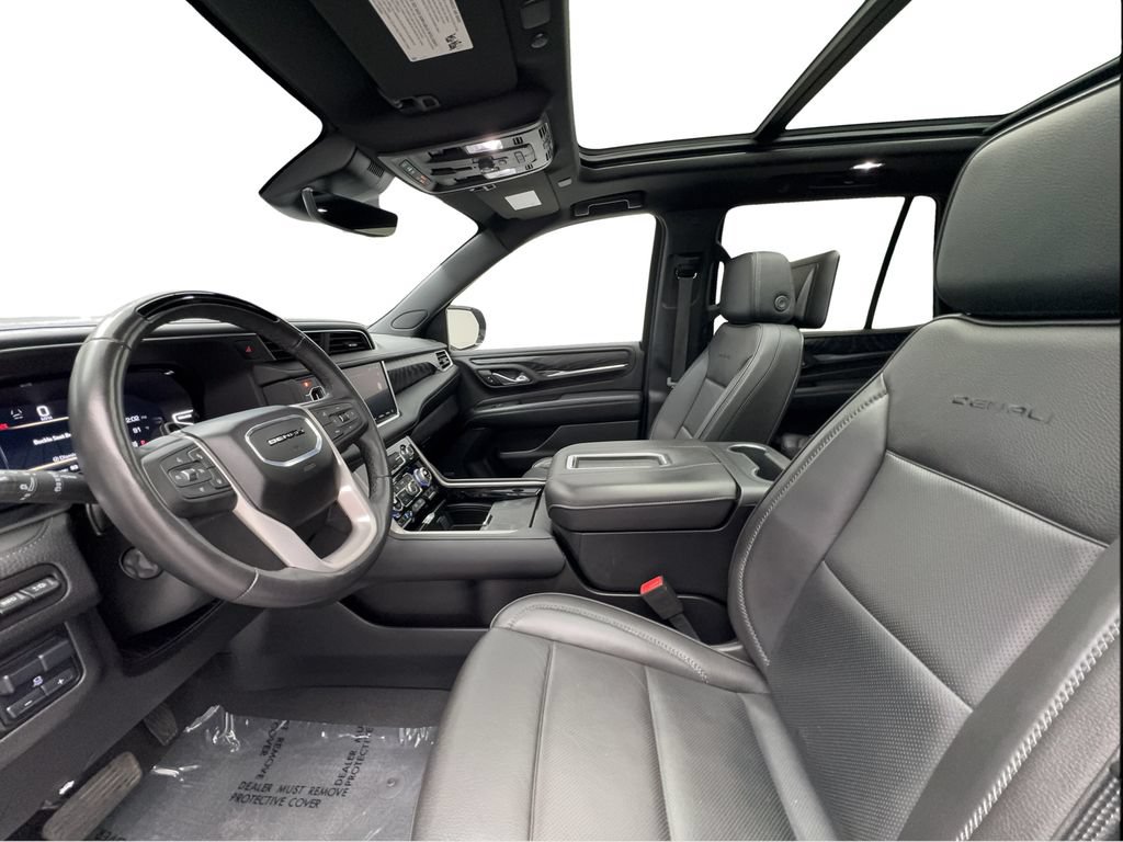 Used 2024 GMC Yukon Denali w/ Advanced Technology Package AWD/4WD image 20