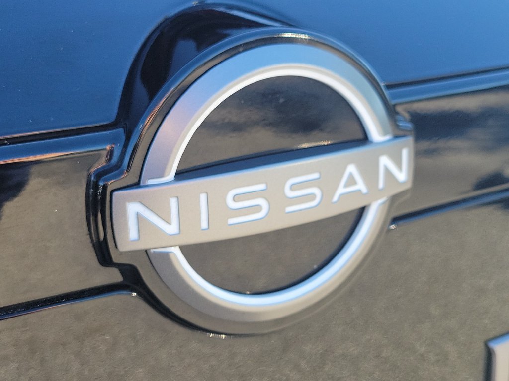 Used 2026 Nissan Pathfinder SL w/ SL Premium Package FWD image 6
