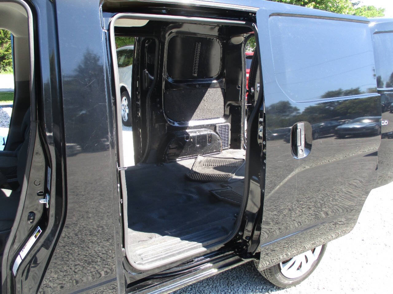 Used 2014 Nissan NV200 SV w/ Technology Package FWD image 28