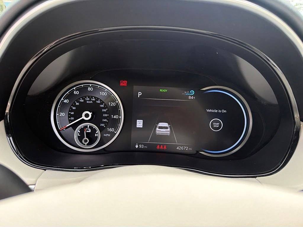 Used 2023 Genesis Electrified GV70 AWD/4WD image 9