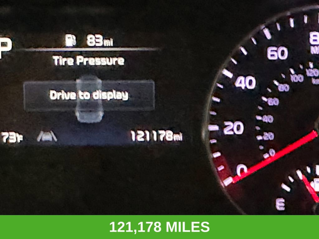 Used 2023 Kia Forte GT-Line FWD image 3