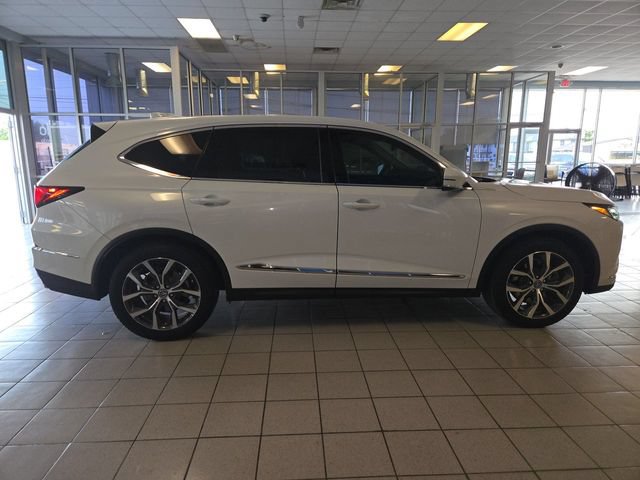 Certified 2024 Acura MDX FWD w/ Technology Package image 9