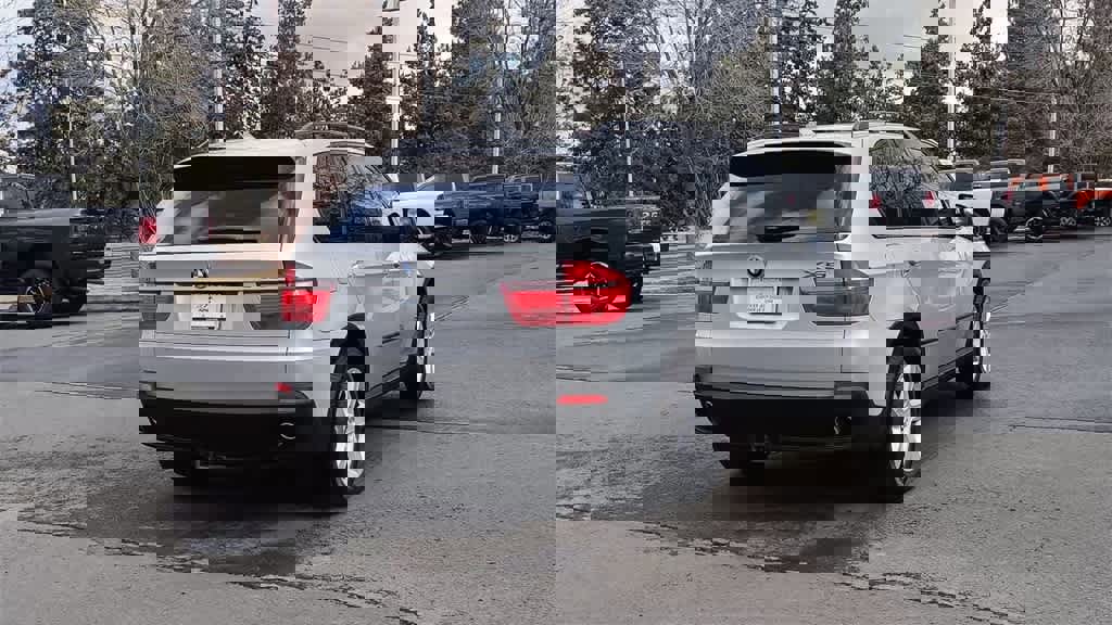 Used 2010 BMW X5 xDrive35d image 8