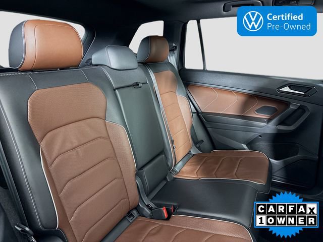 Certified 2022 Volkswagen Tiguan SEL R-Line image 29