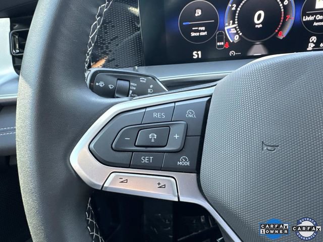 Used 2025 Volkswagen Tiguan SE FWD image 16