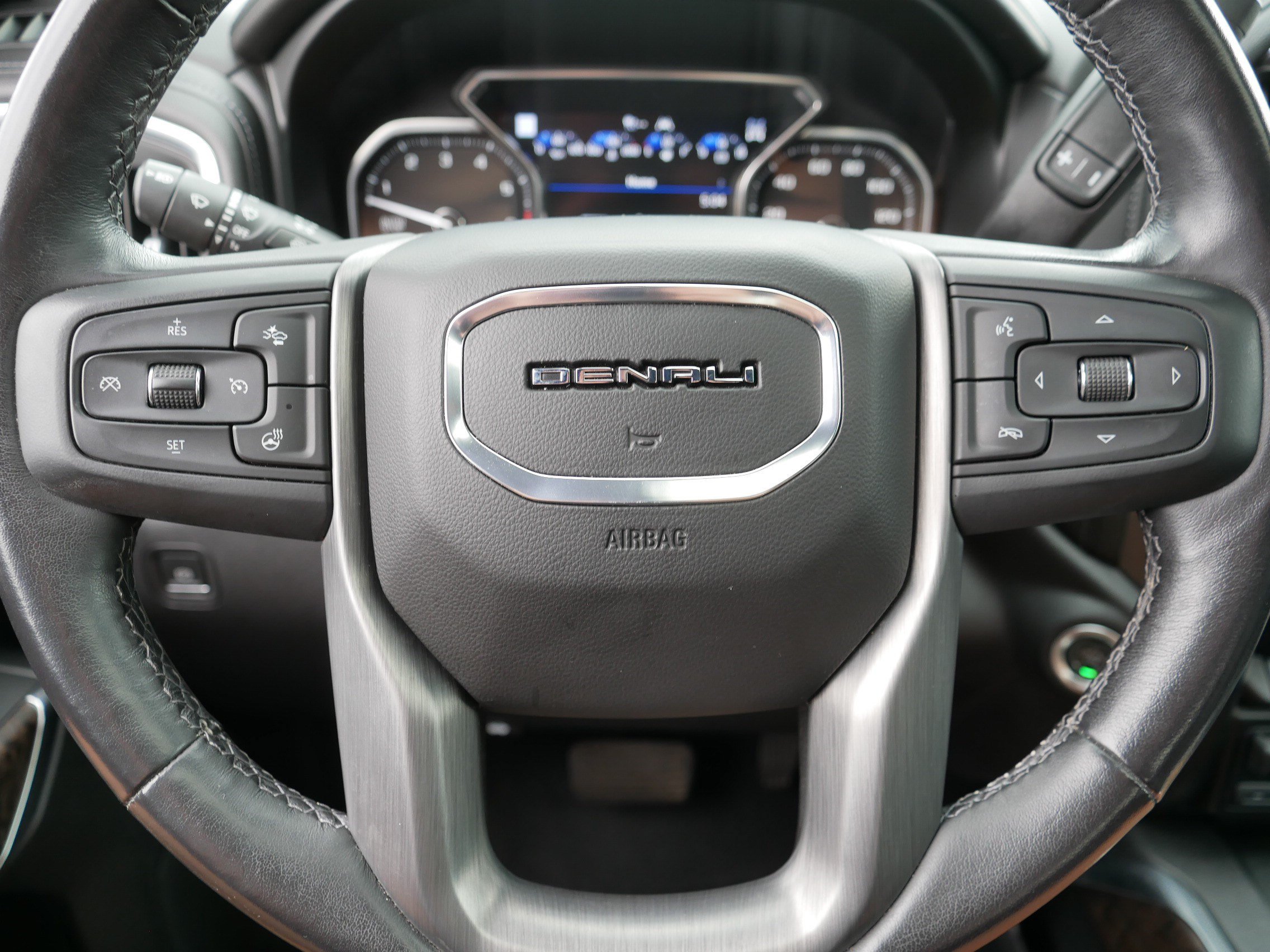 Used 2021 GMC Sierra 1500 Denali w/ Denali Ultimate Package AWD/4WD image 25