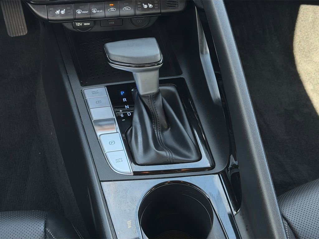 Certified 2023 Hyundai Elantra Limited image 16