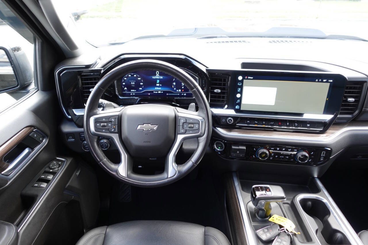 Used 2022 Chevrolet Silverado 1500 LT Trail Boss w/ LT Trail Boss Premium Package AWD/4WD image 49