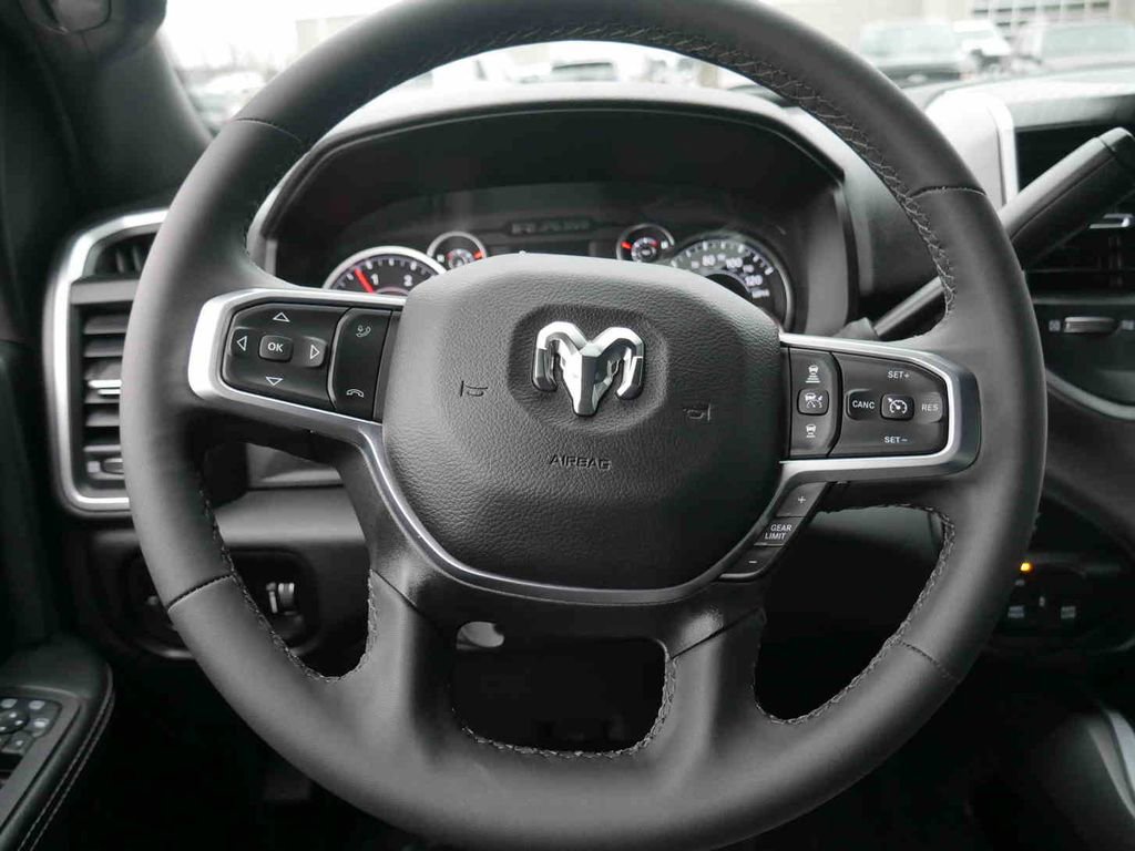 Used 2025 RAM 3500 Big Horn image 44