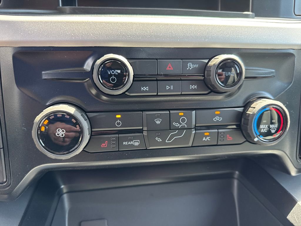 New 2026 Ford F350 XLT w/ XLT Value Package AWD/4WD image 18