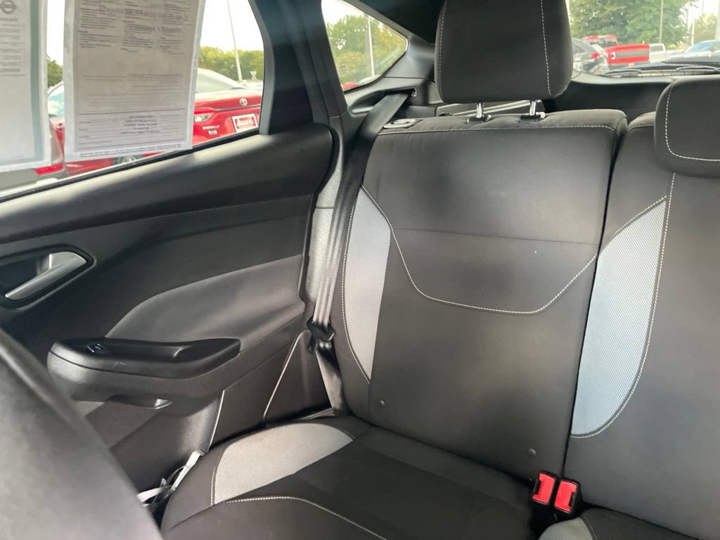 Used 2015 Ford Focus ST FWD image 11