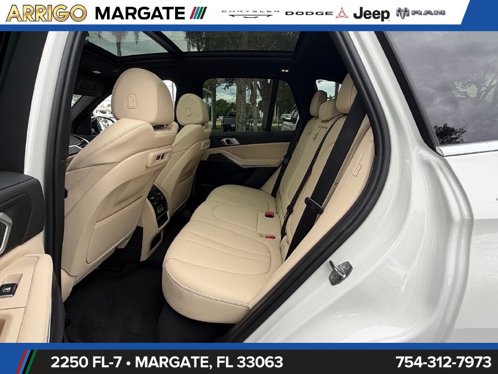 Used 2022 BMW X5 sDrive40i w/ Premium Package RWD image 11