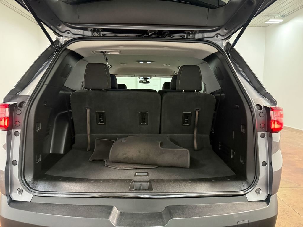 Used 2020 Chevrolet Traverse LS image 73