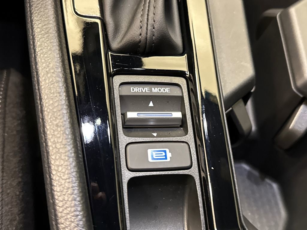 Certified 2025 Honda Accord Sport image 29