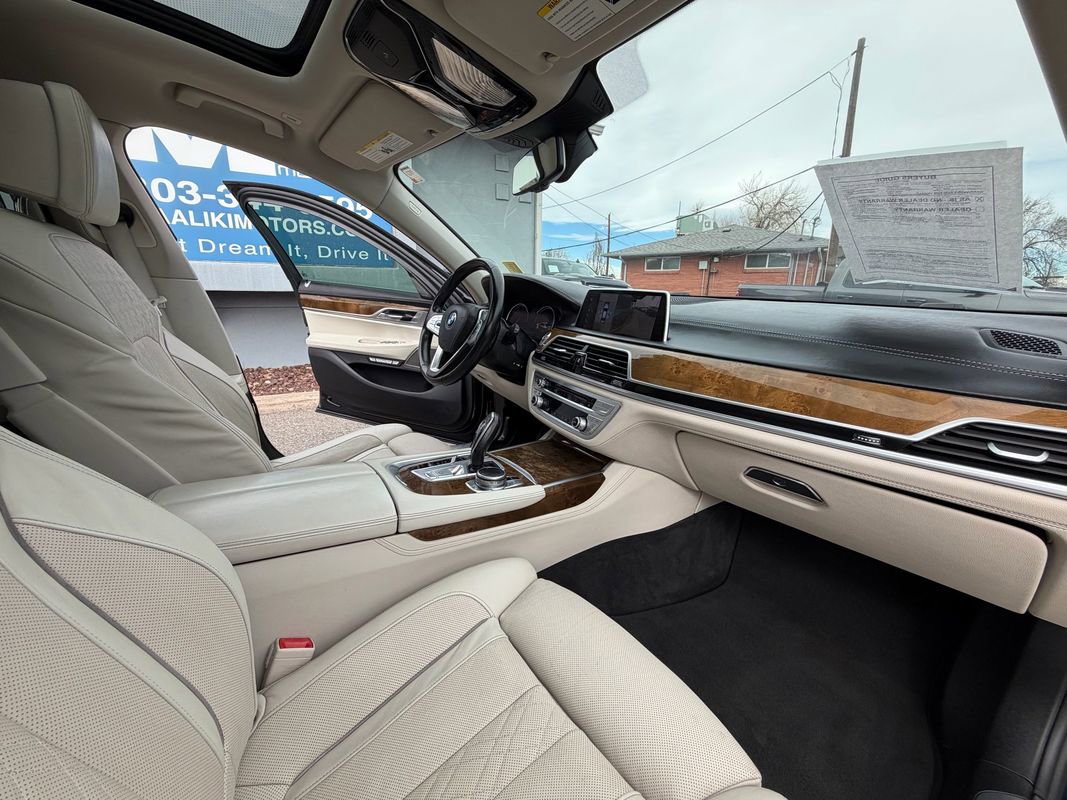 Used 2016 BMW 750i xDrive xDrive image 37