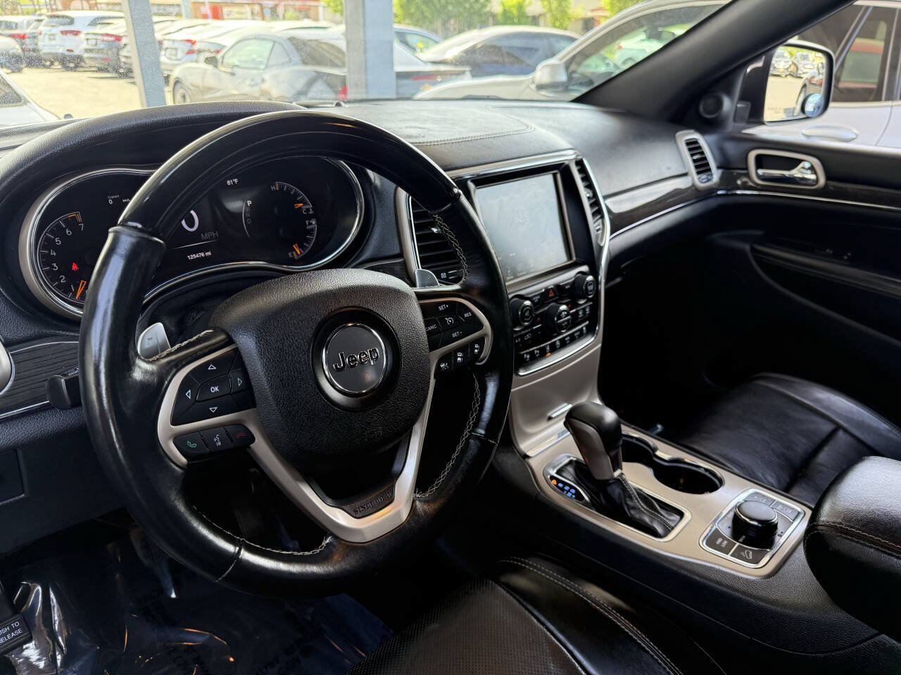 Used 2017 Jeep Grand Cherokee Overland w/ Jeep Active Safety Group AWD/4WD image 12