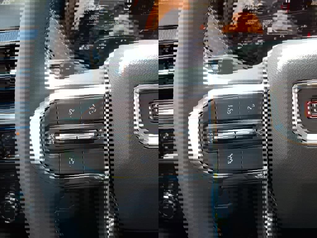 New 2026 GMC Yukon Elevation image 17