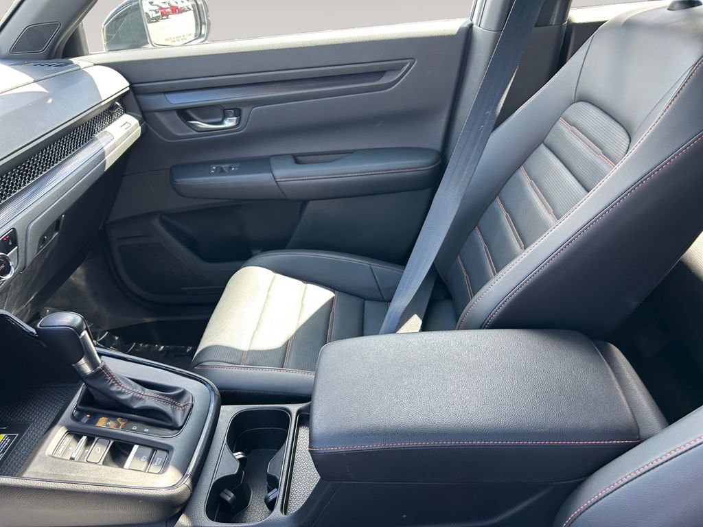 Used 2025 Honda CR-V Sport-L image 9