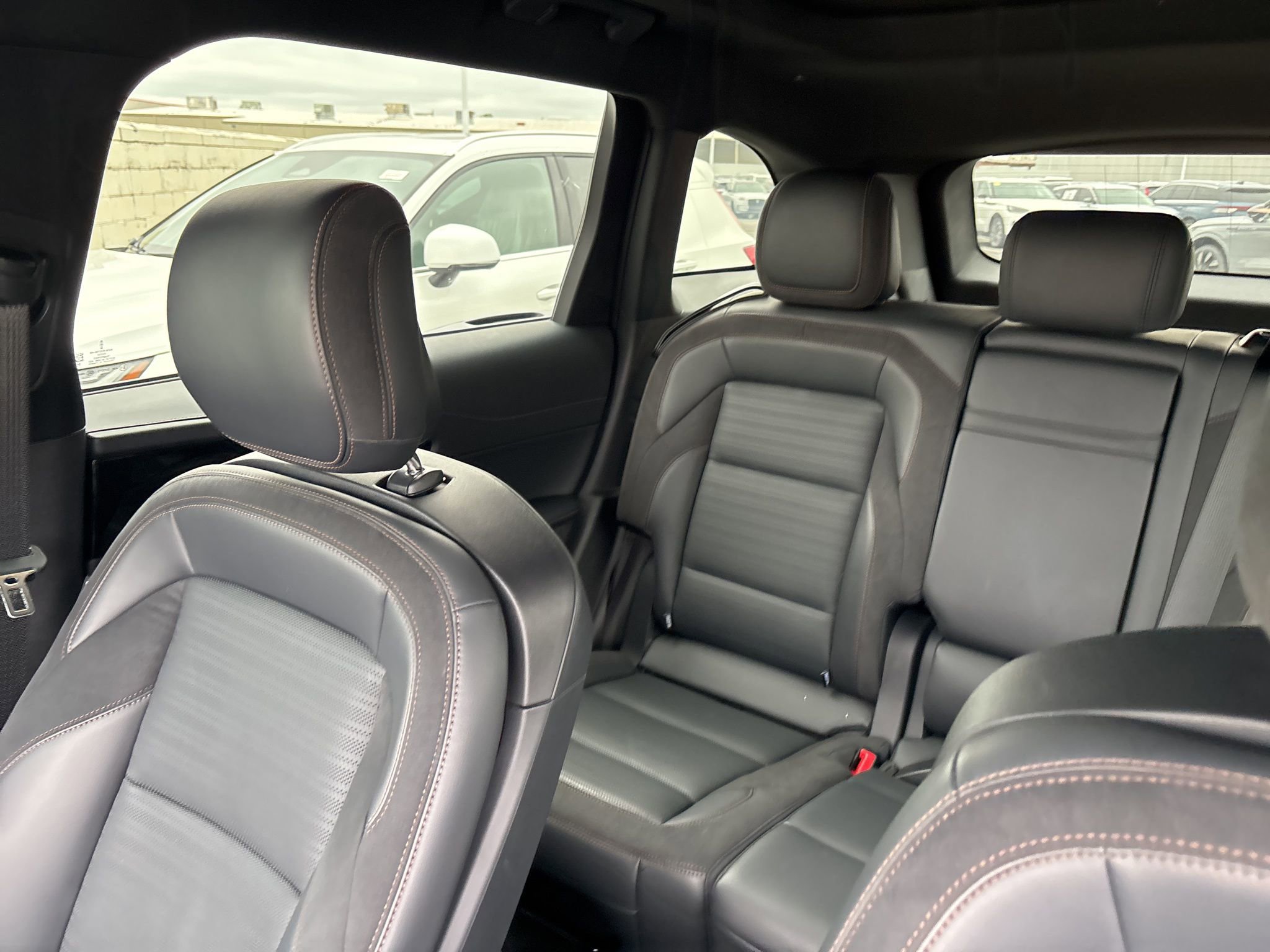 Used 2024 Lincoln Nautilus Reserve w/ Equipment Group 202A image 12