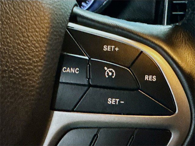 Used 2020 Jeep Grand Cherokee Altitude image 17