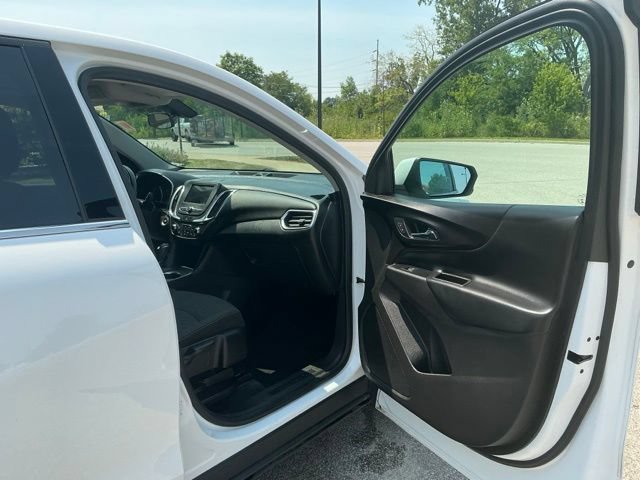 Used 2019 Chevrolet Equinox LT AWD/4WD image 17