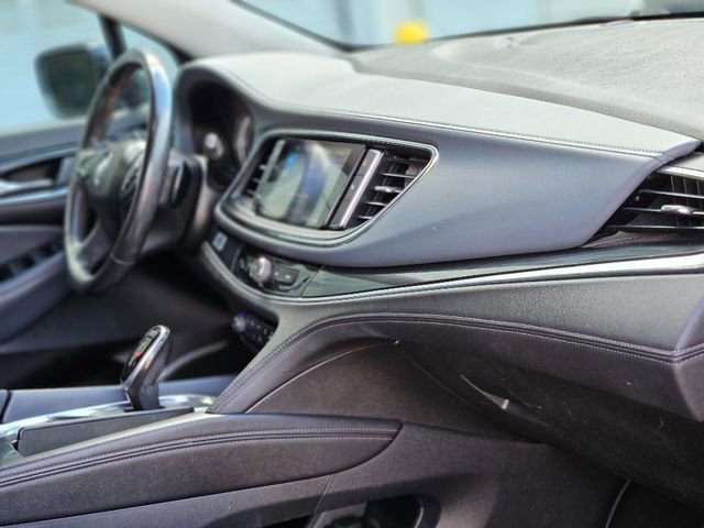 Used 2021 Buick Enclave Essence w/ Sound and Sites Package image 13