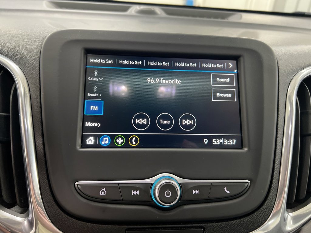Used 2019 Chevrolet Equinox LS AWD/4WD image 14