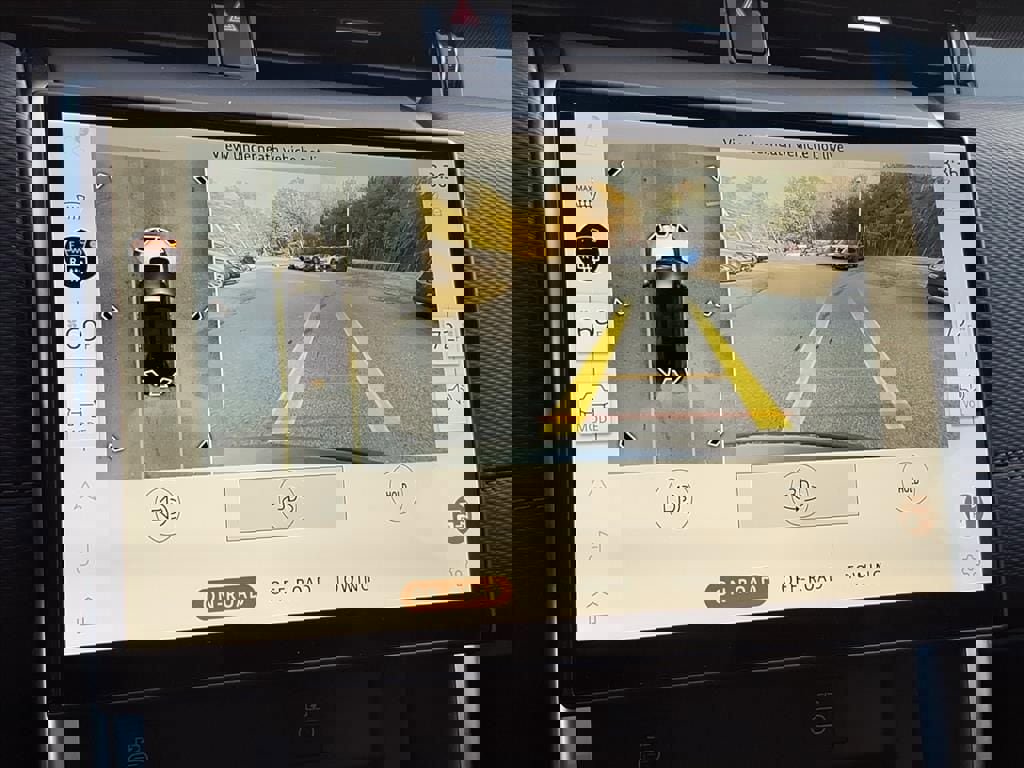 New 2025 Land Rover Discovery Sport Dynamic SE image 21