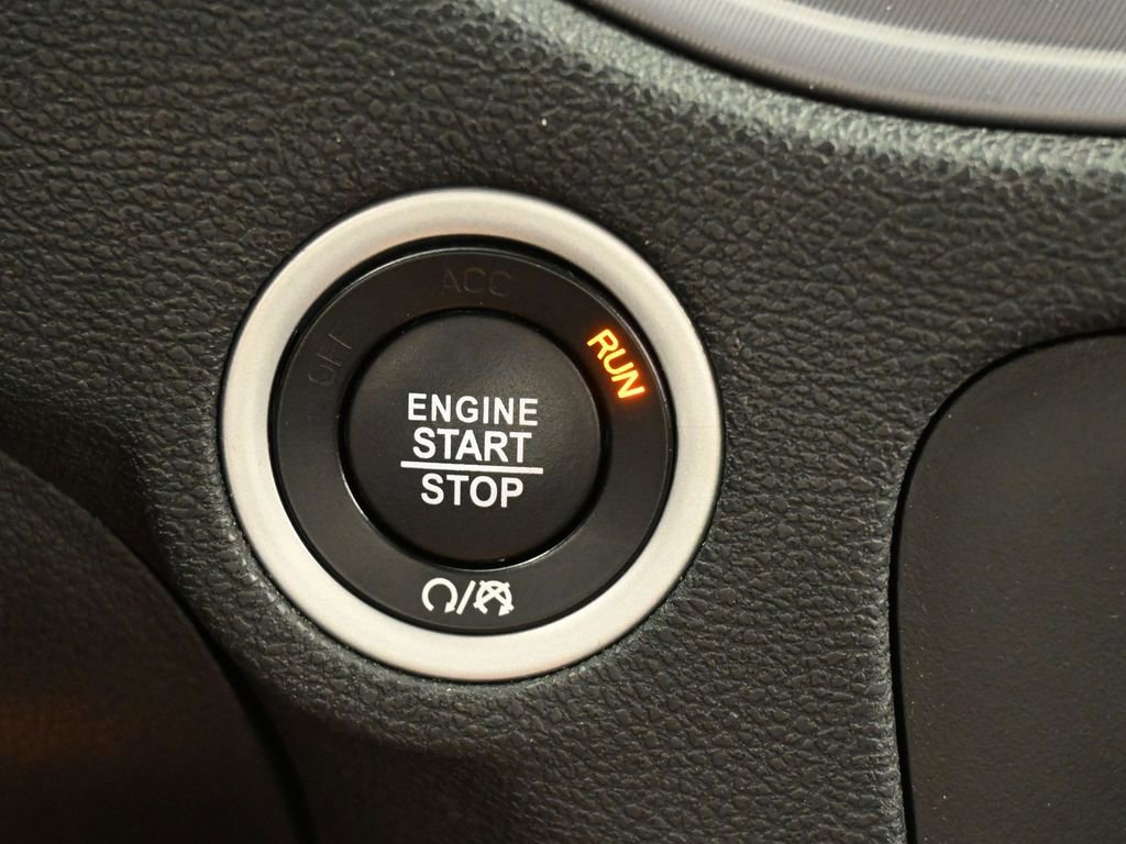 Used 2023 Dodge Charger SXT w/ Blacktop Package image 29