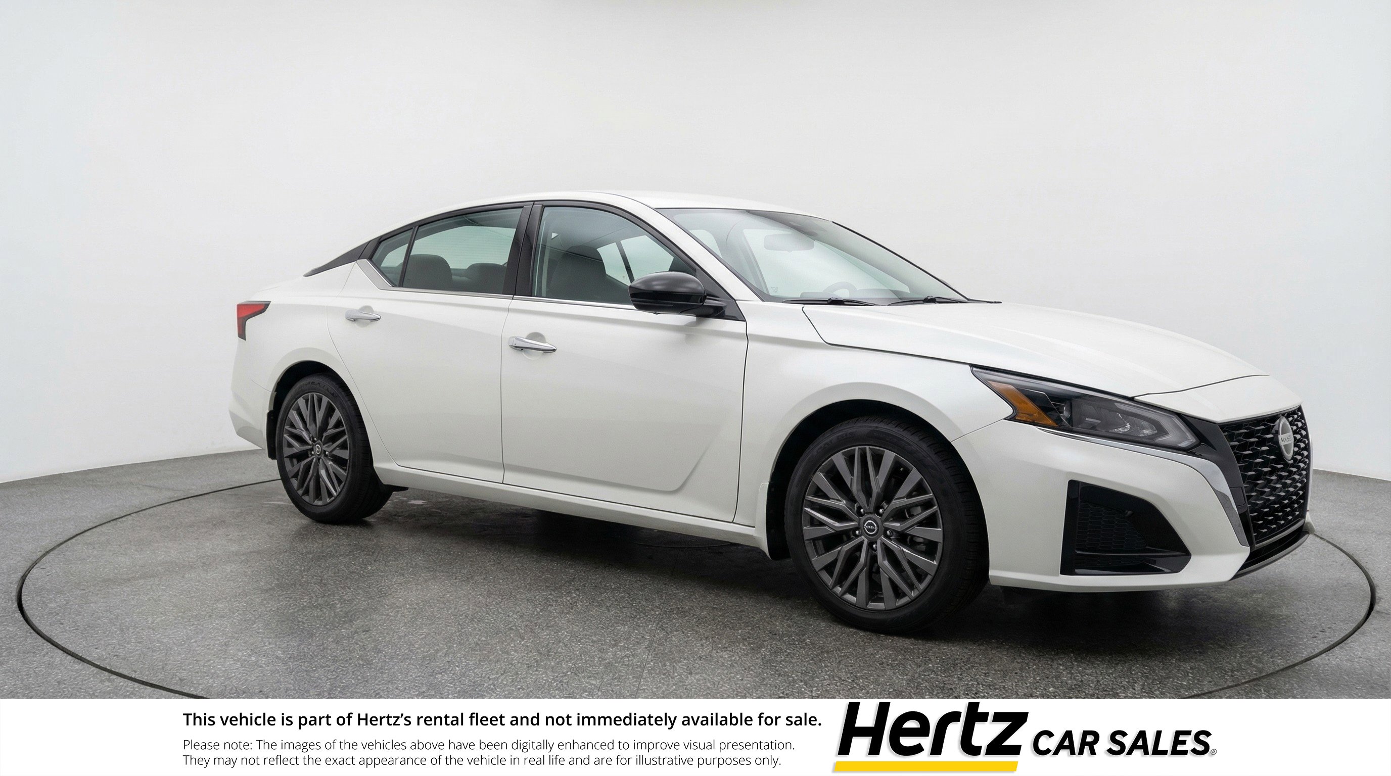 Used 2025 Nissan Altima 2.5 SV image 1