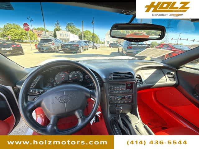 Used 2002 Chevrolet Corvette Convertible w/ Preferred Equipment Group2 RWD image 19