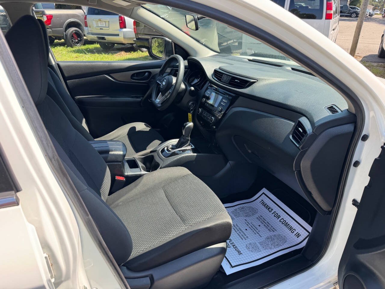 Used 2018 Nissan Rogue Sport S w/ S Appearance Package FWD image 15